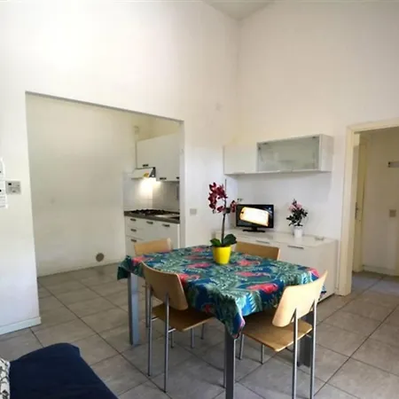 Villa Pretty Duplex Ideal For Families In *